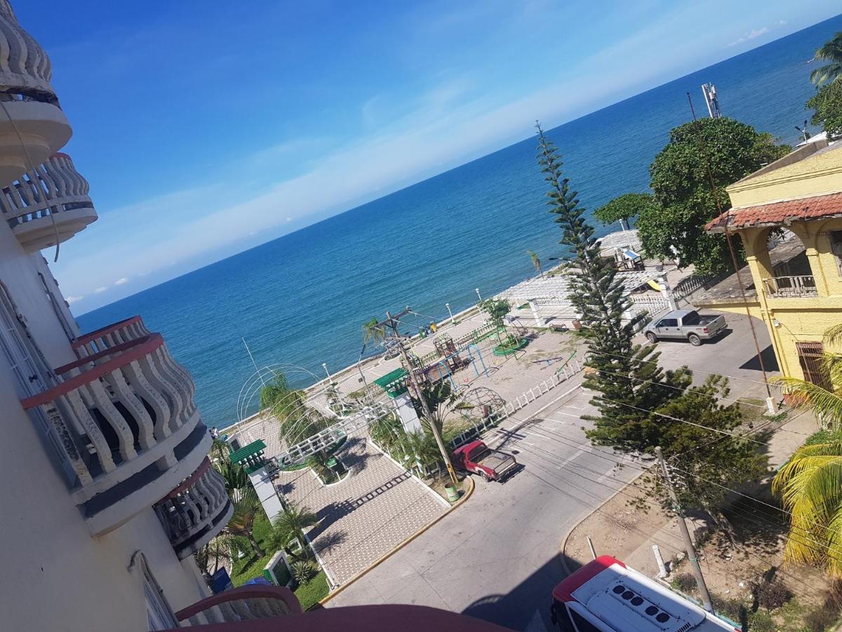 Hotel Art Deco Beach La Ceiba Exterior foto