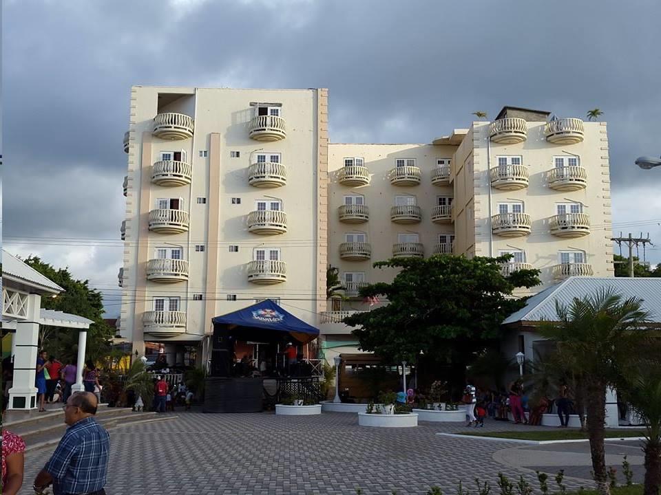 Hotel Art Deco Beach La Ceiba Exterior foto