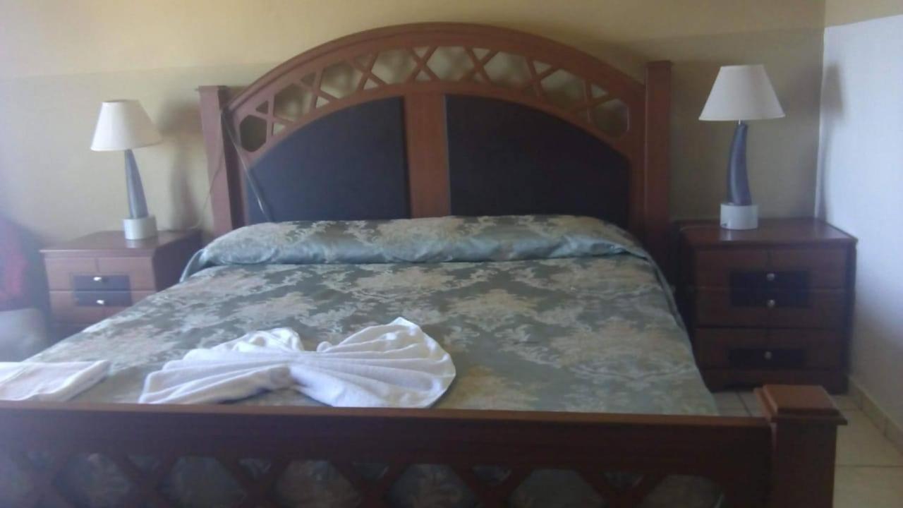 Hotel Art Deco Beach La Ceiba Exterior foto